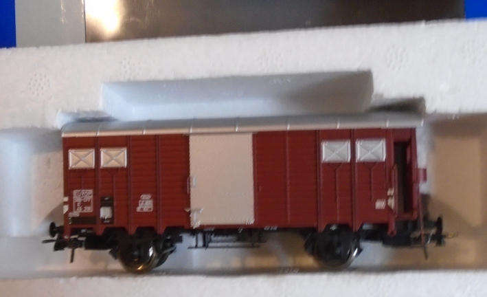 ROCO HO SCALE - SBB CLOSED GOODS WAGON - BOXED