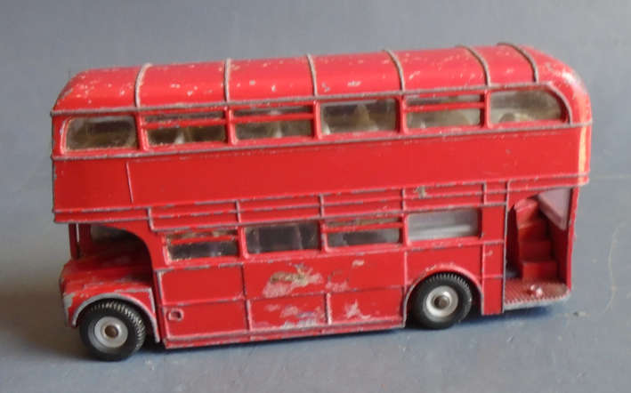 DINKY -  ROUTEMASTER BUS