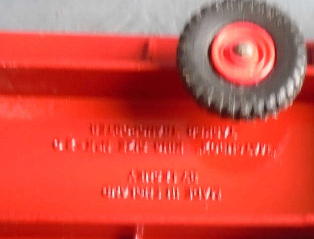MATCHBOX KING SIZE - FORD TRACTOR & TRAILER