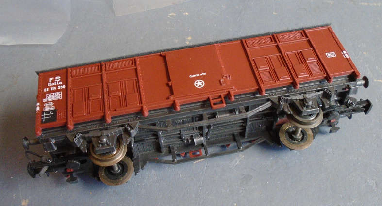 ROCO HO SCALE - FS CLOSED GOODS WAGON - BOXED