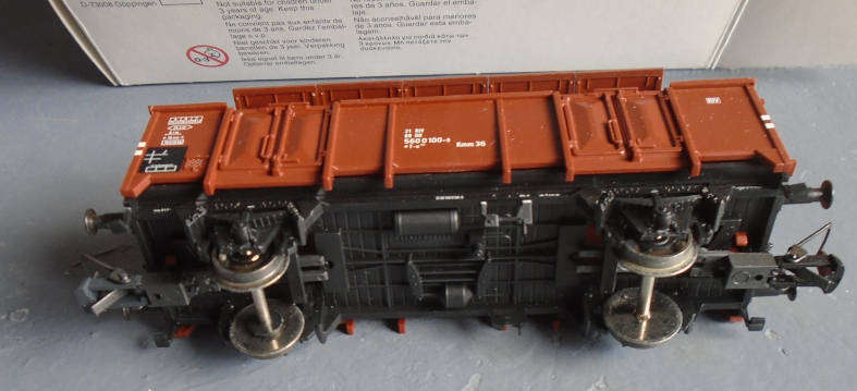 MARKLIN HO SCALE - DB CLOSED GOODS WAGON, BOXED