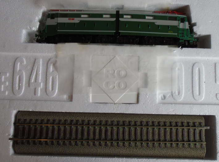 ROCO HO SCALE - FS E.646 a E.645 ARTICULATED ELECTRIC LOCO IN TIN CASE, LIMITED EDITION
