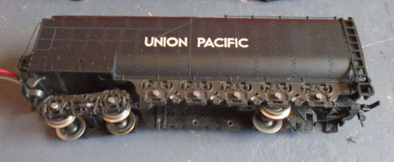 RIVAROSSI HO SCALE - UP 4-8-4 STEAM LOCO & TENDER, FOR SPARES OR REPAIRS, MOTOR RUNS, BOXED