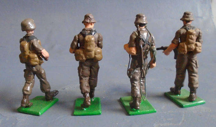 4 X SOUTH AFRICAN SOLDIERS, LEAD, MADE IN SA by FRONT LINE