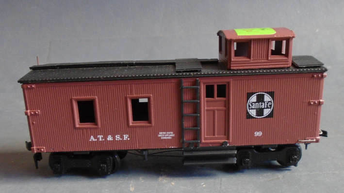 BACHMANN HO SCALE - SANTA FE CABOOSE