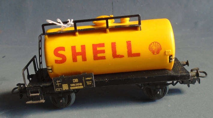 MARKLIN HO SCALE - DB SHELL TANK WAGON