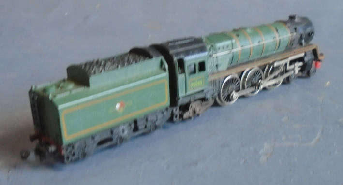 TRIX N SCALE - BRITANNIA STEAM LOCO/TENDER FOR SPARES OR REPAIRS