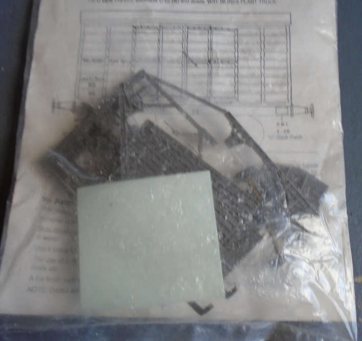 STEAM ERA MODEL HO SCALE - VICTORIAN RAILWAYS WOODEN U VAN/HD PLANT TRUCK, BAGGED