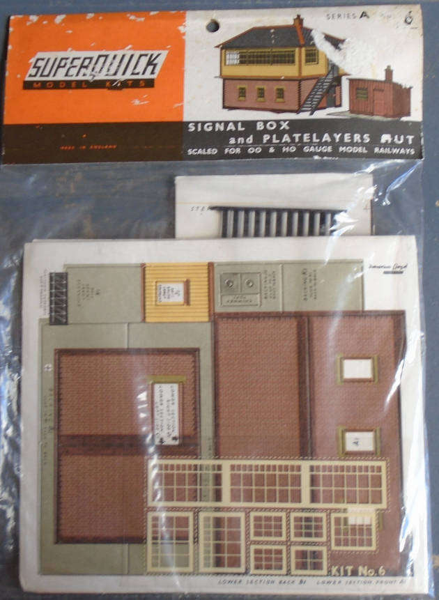 SUPER QUICK KITS HO/OO SCALE - SIGNAL BOX AND PLATELAYERS HUT, IN PKT