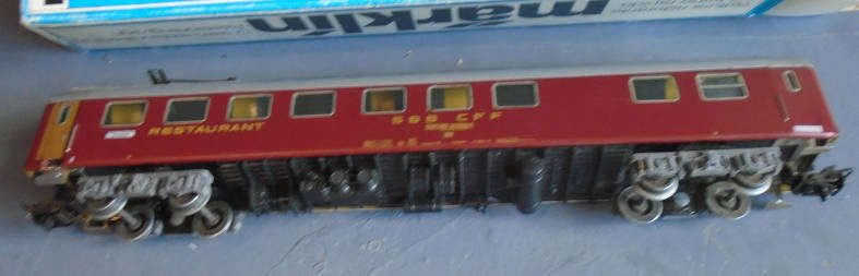 MARKLIN HO SCALE - SBB CFF RESTAURANT WAGON W/AUX DRIVERS CAB, BOXED