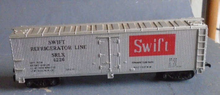 BACHMANN HO SCALE - SWIFT REFRIDGERATOR WAGON