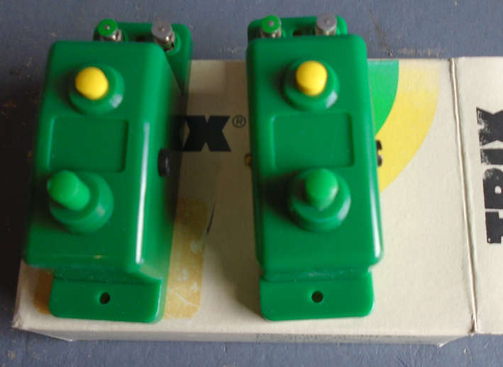 TRIX N SCALE - 66595 2 X DOUBLE FUNCTION CONTROLLER SWITCH - BOXED