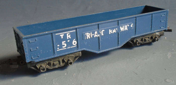 TRI-ANG OO SCALE - MADE IN SA, OPEN GOODS WAGON