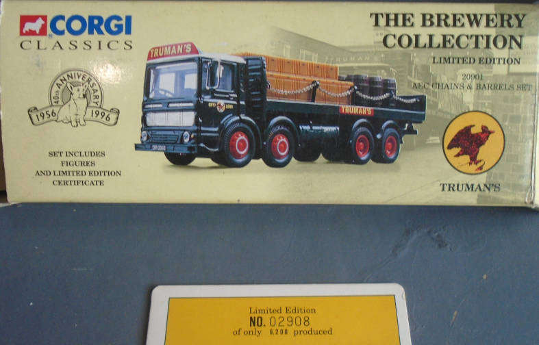 CORGI 1/50 SCALE - AEC CHAINS & BARRELS SET, BOXED