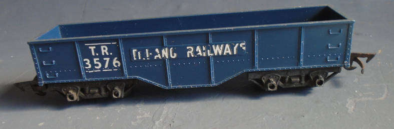 TRI-ANG OO SCALE - MADE IN SA, OPEN GOODS WAGON
