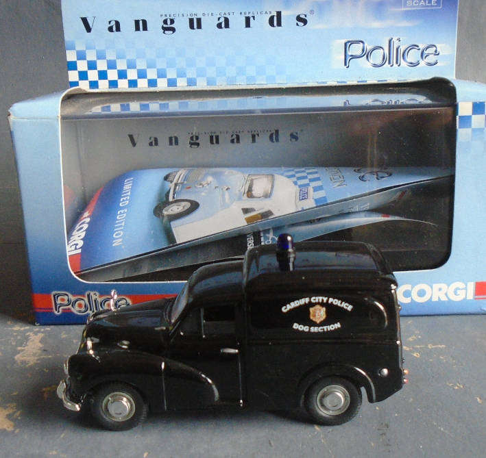 VANGUARDS 1/43 SCALE - MORRIS MINOR VAN, POLICE DOG UNIT, BOXED, LTD ED.