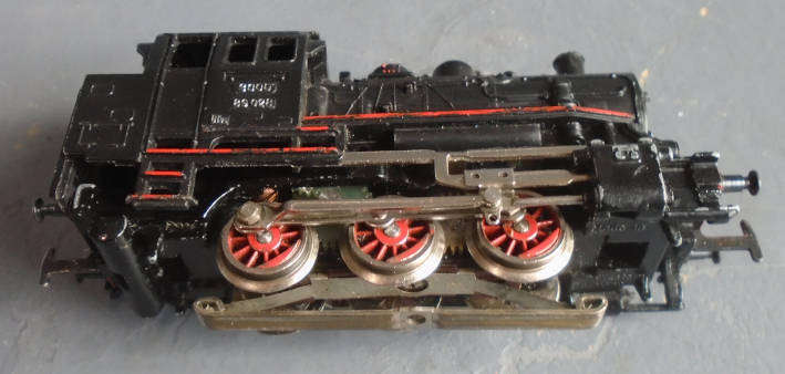 MARKLIN HO SCALE - 89 028 0-6-0 STEAM TANK LOCO W/LIGHTS
