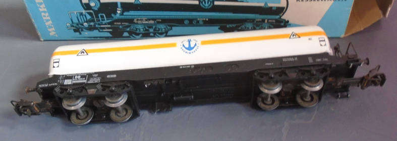 MARKLIN HO SCALE - DB TANK WAGON, NOT ORIGINAL BOX