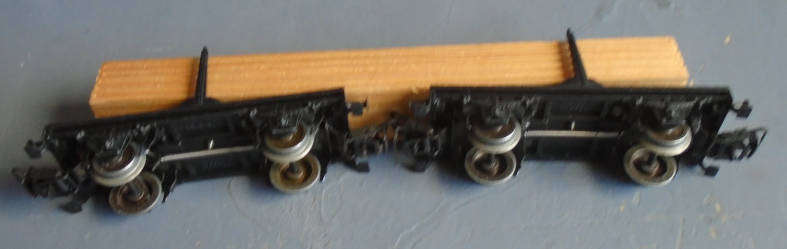 MARKLIN HO SCALE - DOUBLE WOOD WAGON