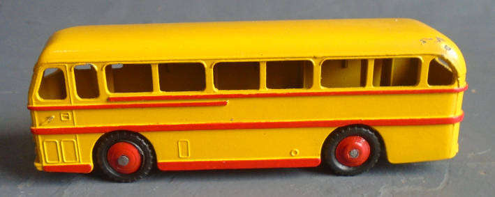 DINKY - LEYLAND ROYAL TIGER BUS