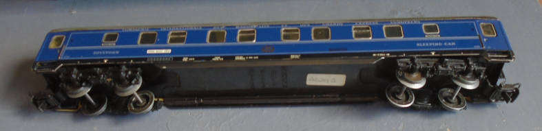 MARKLIN HO SCALE - SDLEEPING CAR,MARKS ON ROOF, BOXED