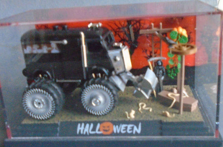 BUSCH 1/87 HO SCALE - HALLOWEEN DIARAMA, BOXED