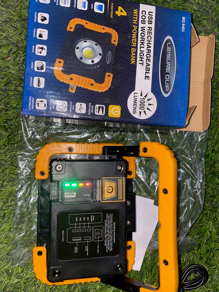 Leisure Quip Rechargeable Cob Light With Battery Bank