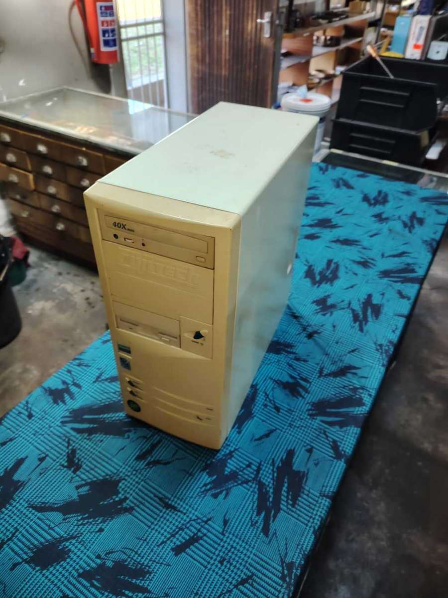 Pentium II Vintage computer