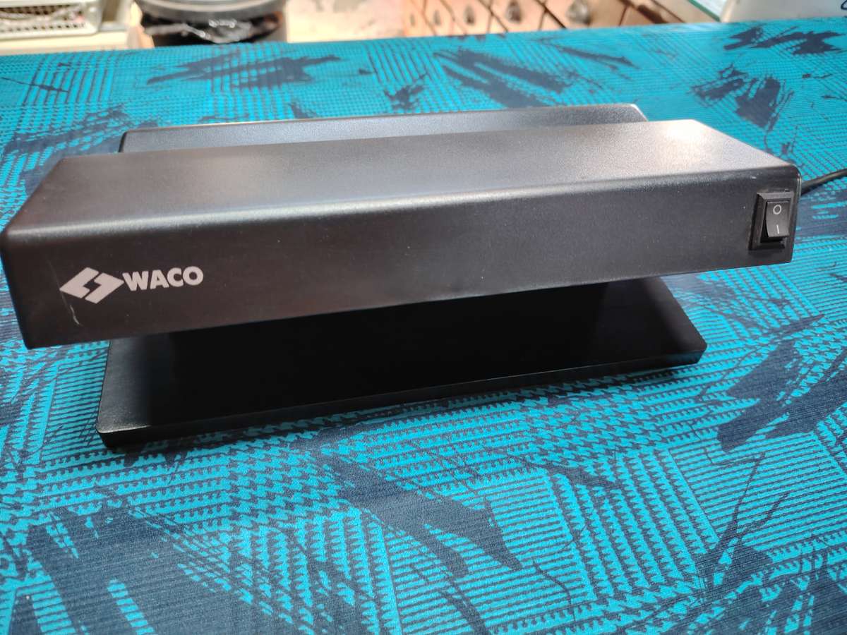 WACO Ultraviolet Counterfeit Money Detector UV Light