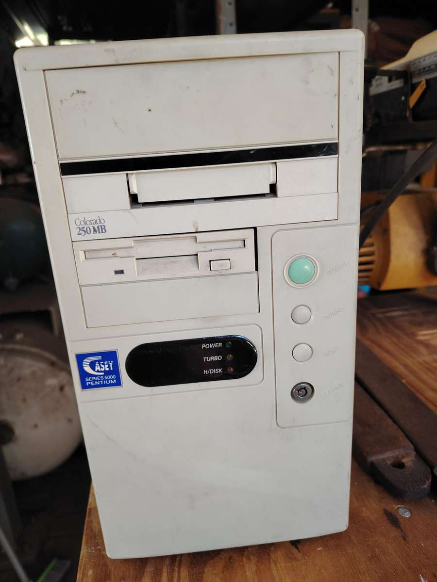 Vintage computer Pentium series 5000