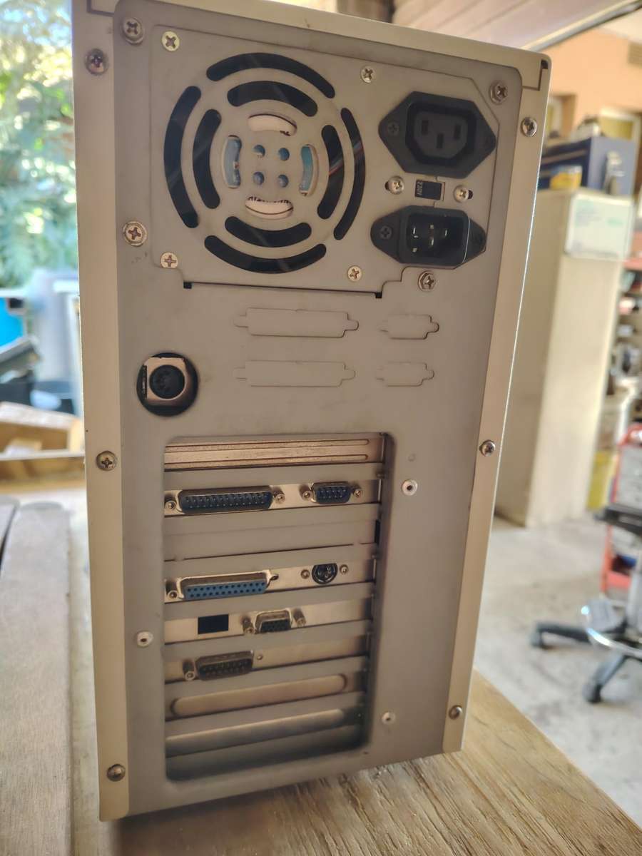 Vintage computer Pentium series 5000