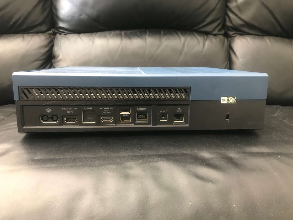 Xbox One Limited Edition 1TB Forza Motorsport 6