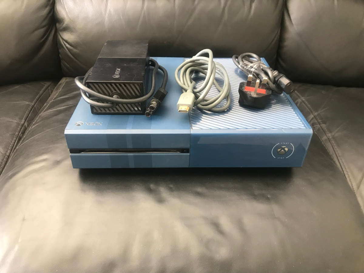 Xbox One Limited Edition 1TB Forza Motorsport 6