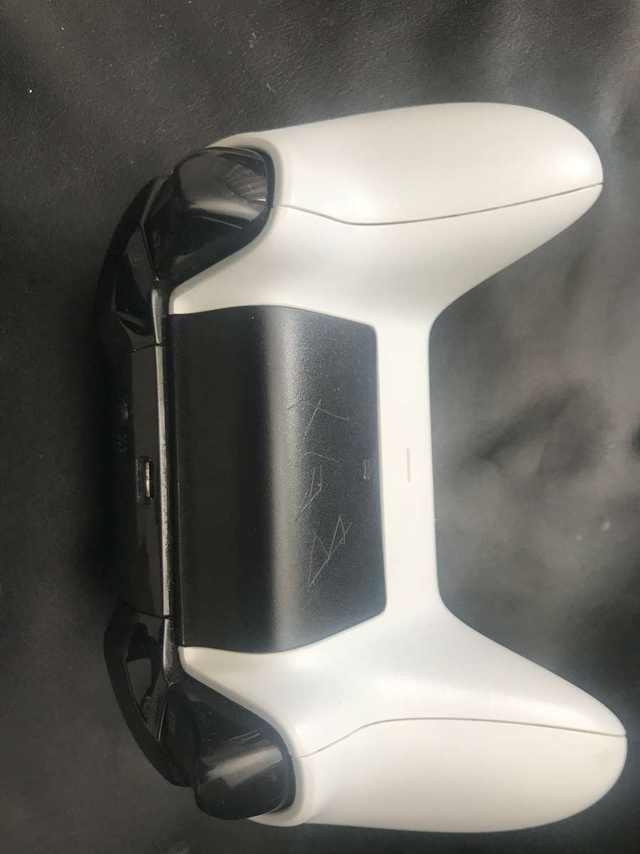 Xbox One Limited Edition 1TB Forza Motorsport 6