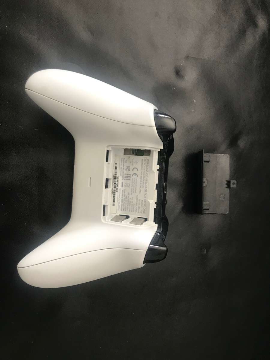 Xbox One Limited Edition 1TB Forza Motorsport 6