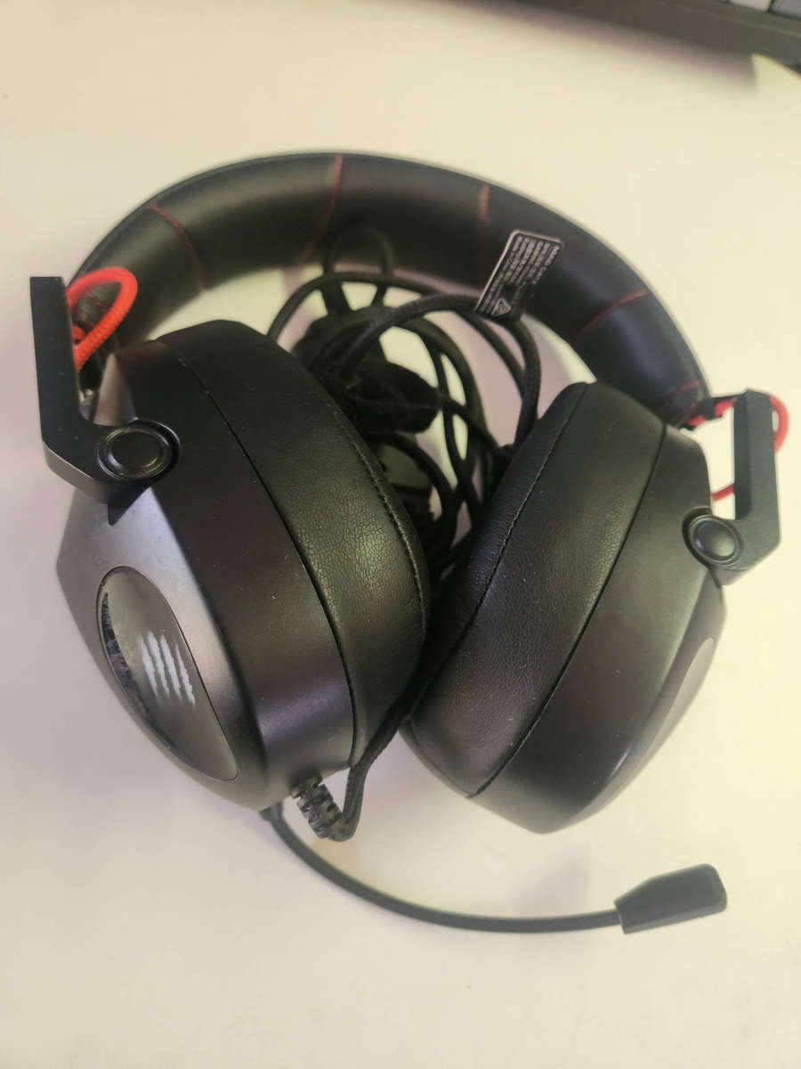 Mad Catz P.I.L.O.T. 5 RGB 7.1 Gaming Headset