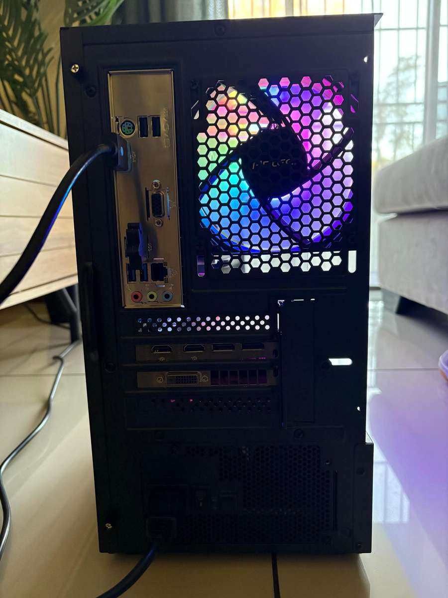 Gaming PC (Ryzen 5 + RX 580 8GB + 16GB DDR4)