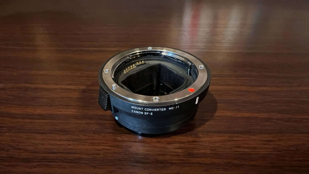 Sigma MC-11 Mount Converter/Lens Adapter (Sigma EF-Mount Lenses to Sony E)