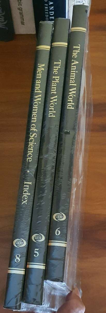 World  Books  encyclopaedia of science