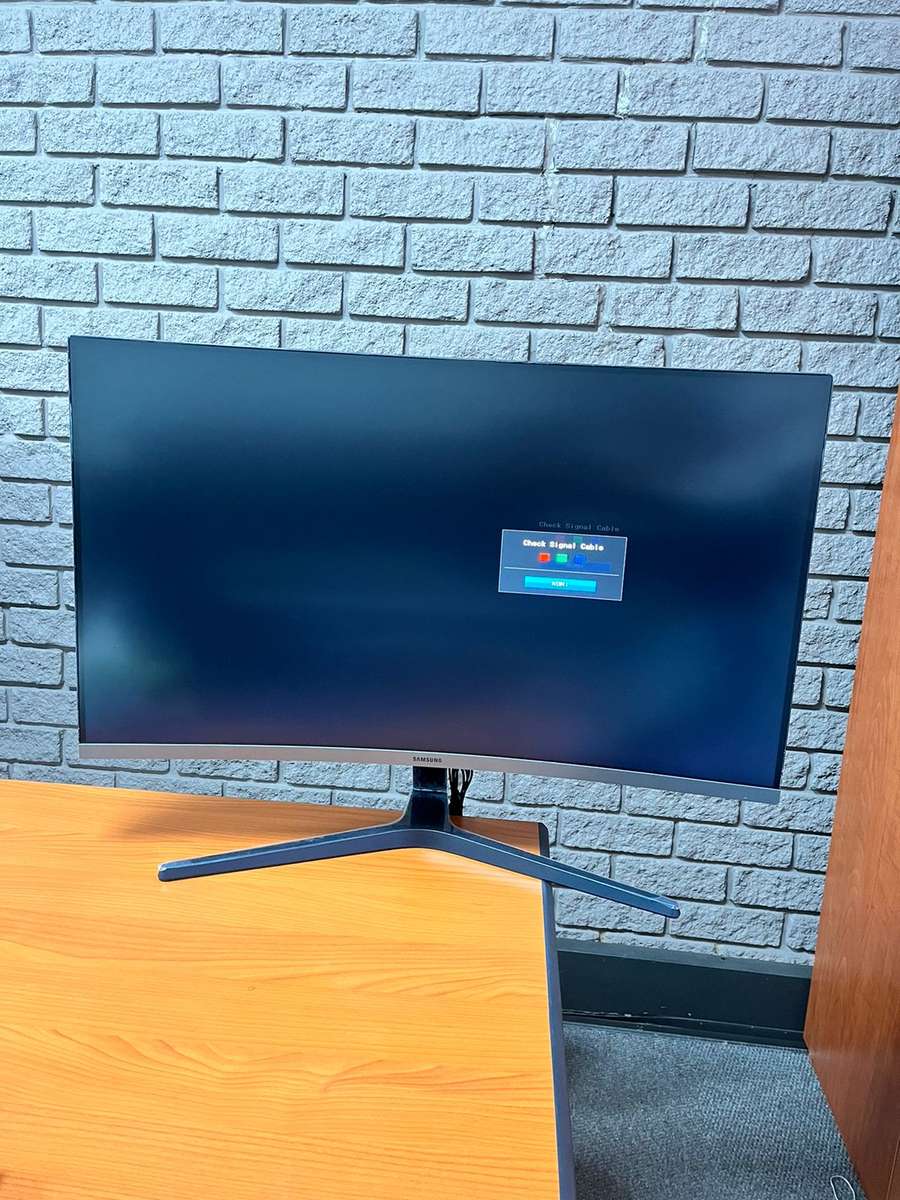 Samsung CR50 32 inch FHD Curved Monitor