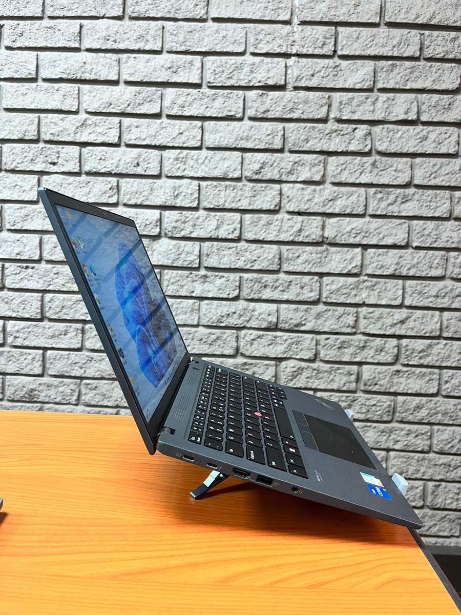 Lenovo ThinkPad T14s Gen 3 Core i5 12th Gen