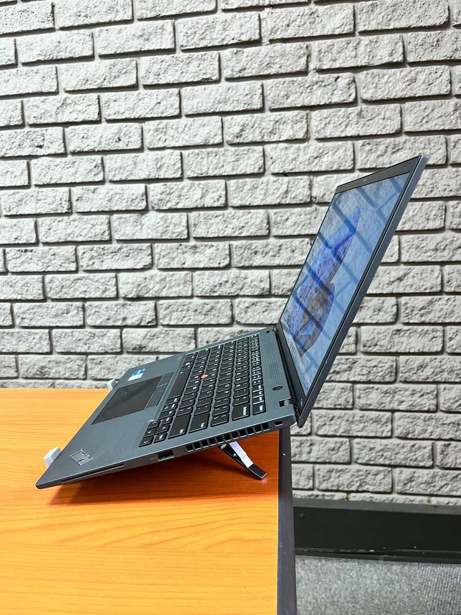 Lenovo ThinkPad T14s Gen 3 Core i5 12th Gen