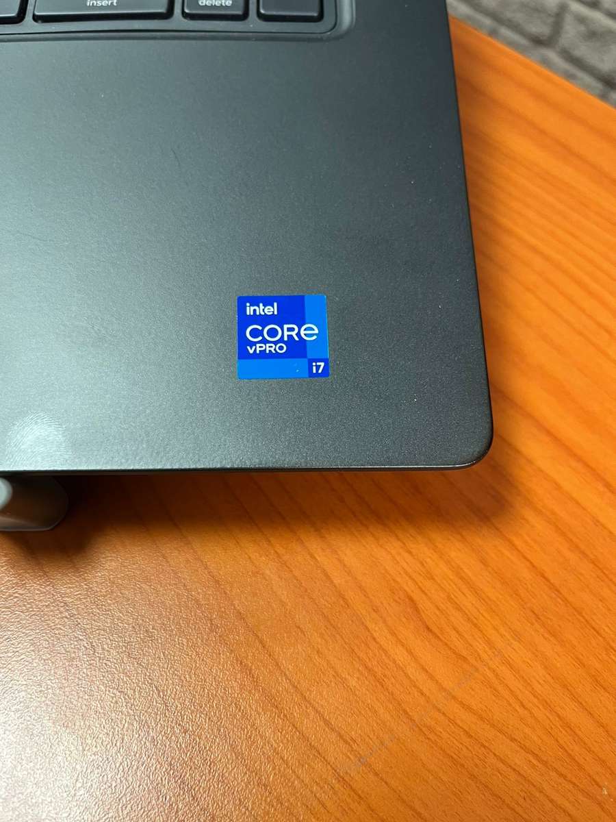 Dell Precision 7760 Core i7 vPro 11th Gen