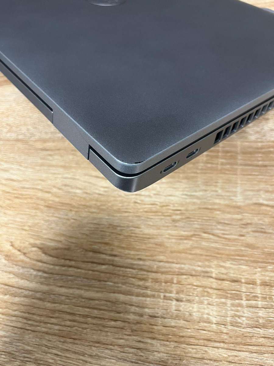Dell Latitude 5520 Core i7 11th Gen