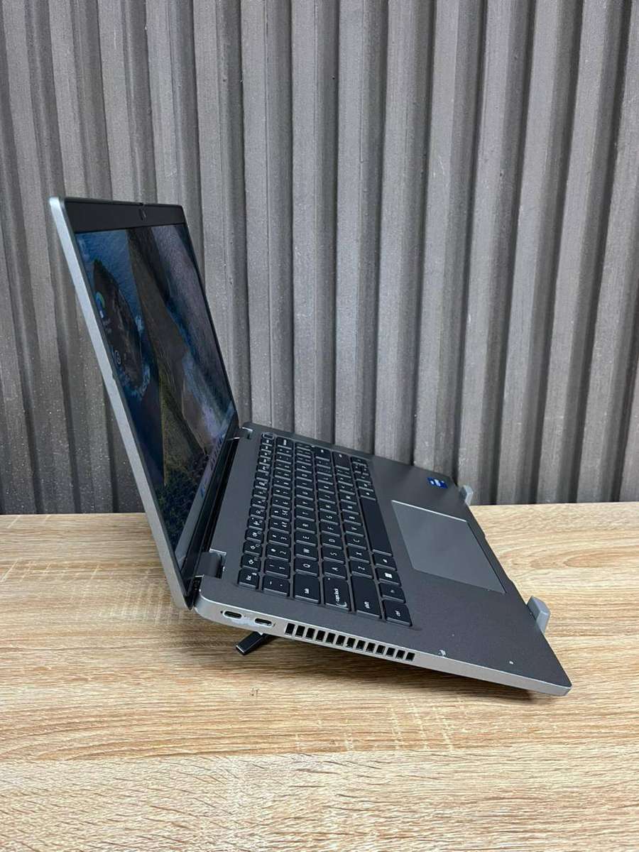 Dell Latitude 5420 Laptop with Intel Core i7 11th Gen, 16GB RAM, 256GB SSD