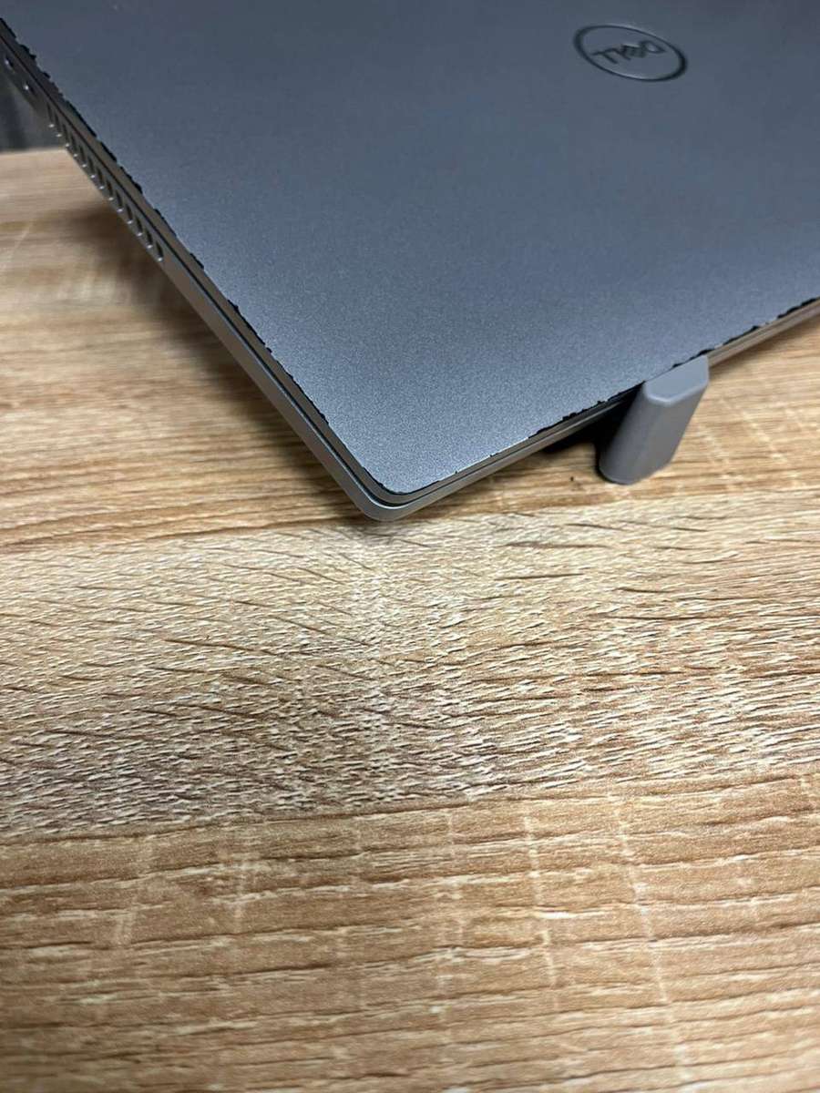 Dell Latitude 5430  Intel Core i7 vPro 12th Gen