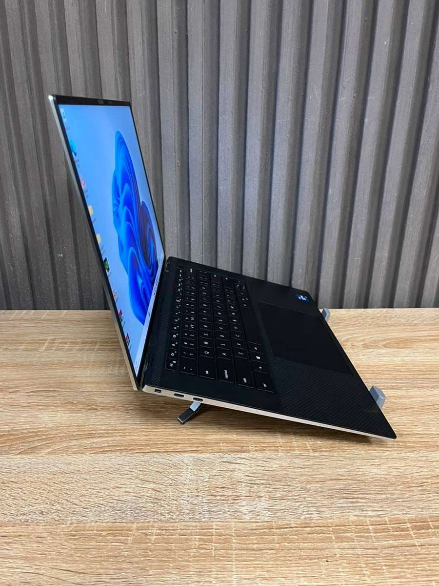 Dell Precision 5560Core i7 vPro 11th Gen