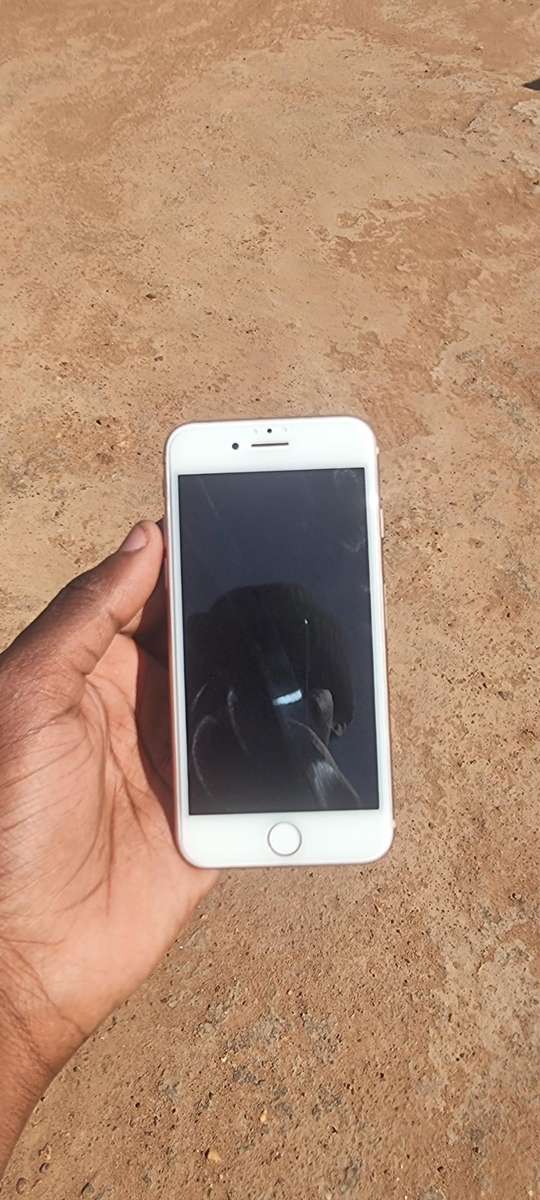 Apple iPhone 8 64GB Gold