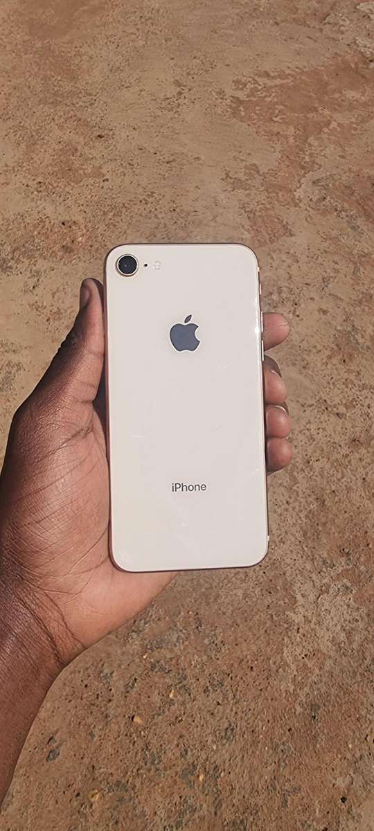 Apple iPhone 8 64GB Gold