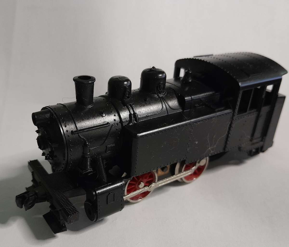 Lima HO: 0-4-0Lighted Tank Steam Locomotive